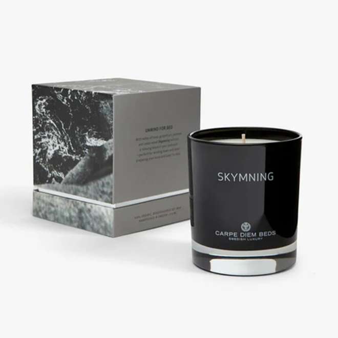 Skymning Black scented candle